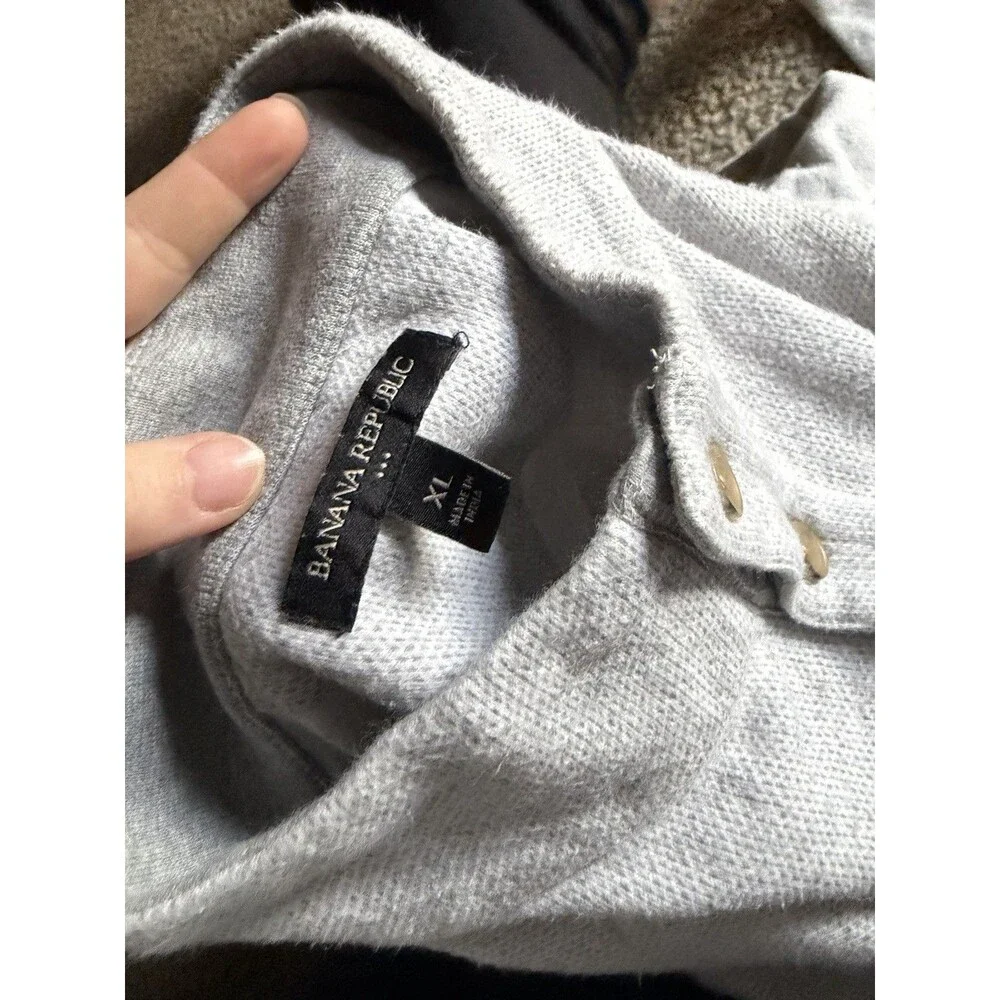 Banana Republic Light Gray Button Collar Sweater Men’s XL